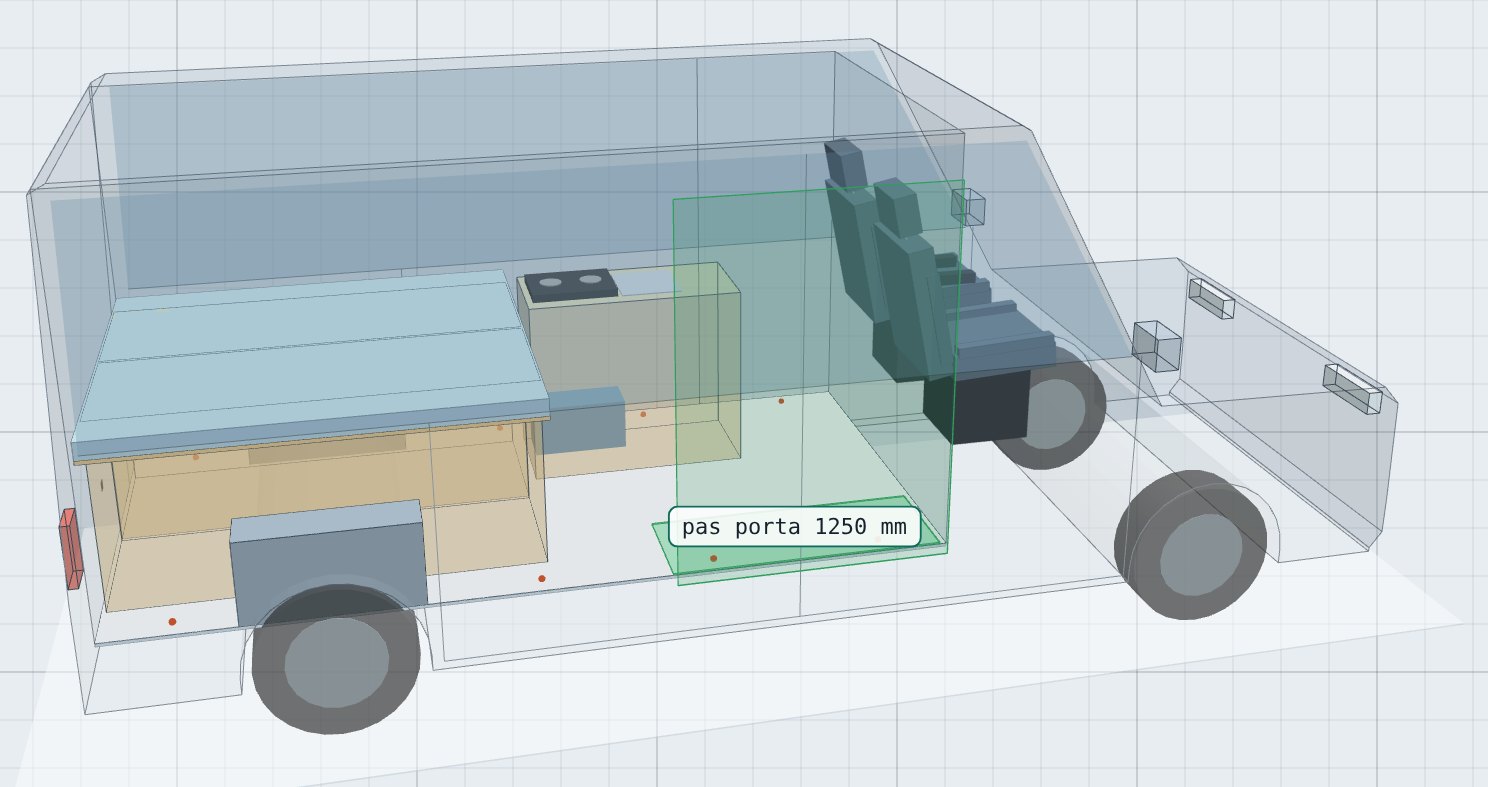 Vista 3D de l’app amb una Fiat Ducato camperitzada: llit, garatge, cuina i pas de la porta lateral